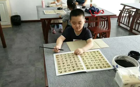 汉翔书法教育少儿软笔课程